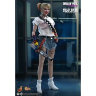 Hot Toys MMS566 1/6 Scale HARLEY QUINN (CAUTION TAPE JACKET VERSION)